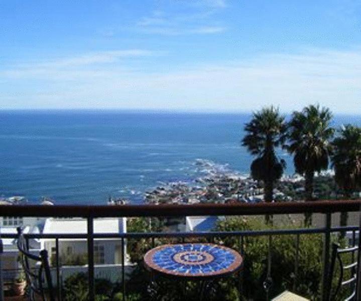 Villa Simona Camps Bay Exterior photo